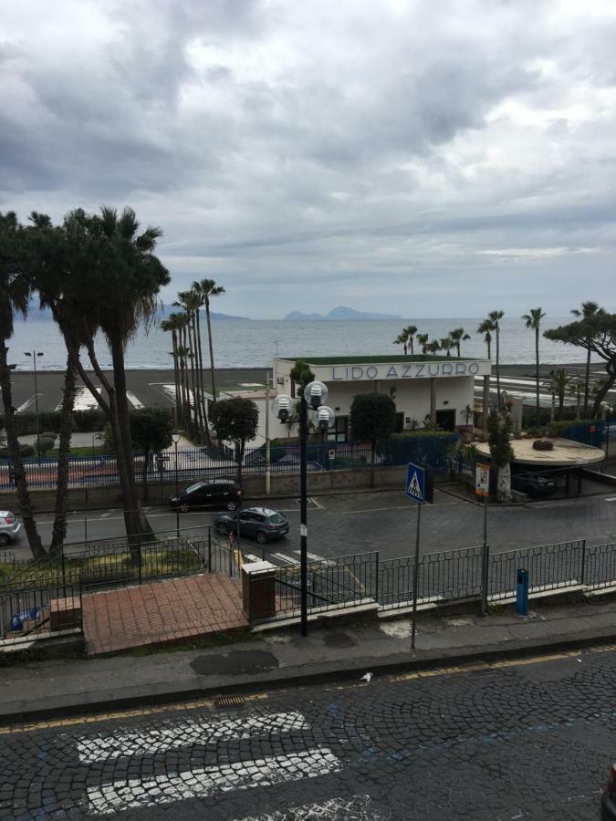 Vient E Mare Apartment Torre Annunziata Exterior photo